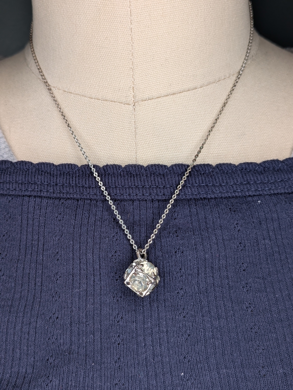Avon Vintage Silver Tone Caged Rhinestone Orb Pendant Necklace Solitaire Crystal
